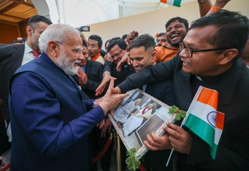 PM Modi expresses gratefulness to Indian community in Italy for warm welcome | PM Modi expresses gratefulness to Indian community in Italy for warm welcome PM Modi expresses gratefulness to Indian community in Italy for warm welcome | PM Modi expresses gratefulness to Indian community in Italy for warm welcome