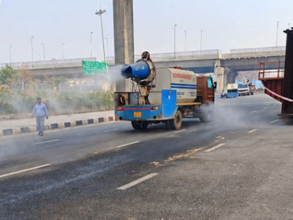 Smog Gun NHAI Deploys 900+ Workers, Anti-Smog Guns to Combat Delhi-NCR Air ...