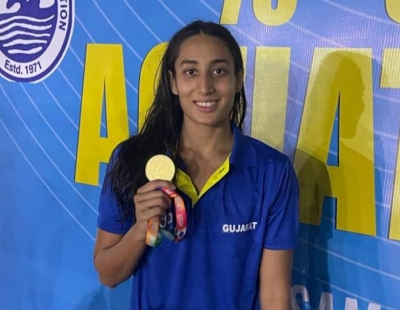 Maana Patel wins six medals at the 75th senior national aquatic championships | Maana Patel wins six medals at the 75th senior national aquatic championships