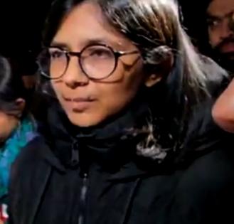 DCW chief dragged near AIIMS, accused apprehended | DCW chief dragged near AIIMS, accused apprehended