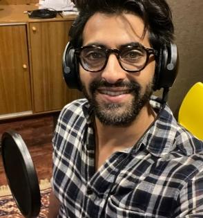 Akshay Oberoi dubs for Pawan Kriplani's 'Gaslight' | Akshay Oberoi dubs for Pawan Kriplani's 'Gaslight'