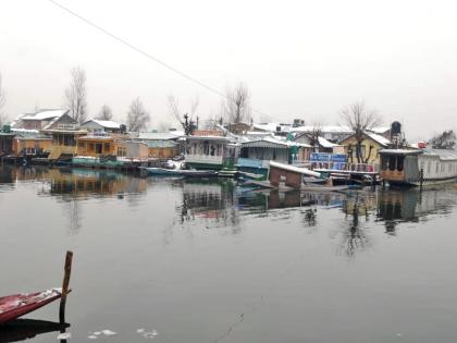 J&K’s Srinagar regards coldest night of season at minus 0.4 degrees | J&K’s Srinagar regards coldest night of season at minus 0.4 degrees