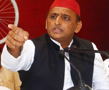 Akhilesh stirs controversy with Jinnah remarks | Akhilesh stirs controversy with Jinnah remarks