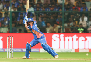WPL 2025: MI skipper Harmanpreet penalised for showing dissent at umpire's decision | WPL 2025: MI skipper Harmanpreet penalised for showing dissent at umpire's decision