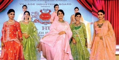 Khadi in bridal wear fashion show says its all | Khadi in bridal wear fashion show says its all