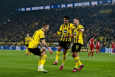Dortmund trash Cologne 6-1 to go top in Bundesliga | Dortmund trash Cologne 6-1 to go top in Bundesliga
