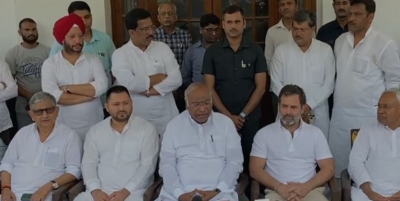 Process of Oppn unity begins as Kharge meets CM Nitish, Tejashwi | Process of Oppn unity begins as Kharge meets CM Nitish, Tejashwi