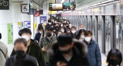 Seoul to resume late-night subway service from June | Seoul to resume late-night subway service from June