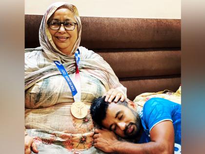 Won't be here today without my mother, says hockey captain Manpreet Singh | Won't be here today without my mother, says hockey captain Manpreet Singh