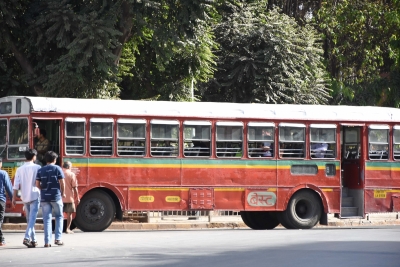 11,380 MSRTC buses drop 1.42L migrants at state borders | 11,380 MSRTC buses drop 1.42L migrants at state borders