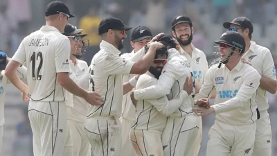 IND v NZ, 2nd Test: Kumble leads congratulations for Ajaz Patel for taking 10 wickets in an innings | IND v NZ, 2nd Test: Kumble leads congratulations for Ajaz Patel for taking 10 wickets in an innings