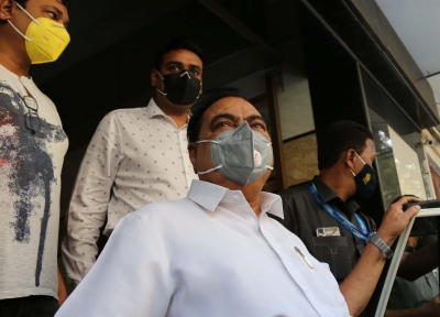 Pune plot case: Khadse, kin in fresh trouble after ED files chargesheet | Pune plot case: Khadse, kin in fresh trouble after ED files chargesheet