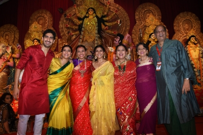 Durga Puja led by Bollywood's Mukherjee family to go virtual this year too | Durga Puja led by Bollywood's Mukherjee family to go virtual this year too Durga Puja led by Bollywood's Mukherjee family to go virtual this year too | Durga Puja led by Bollywood's Mukherjee family to go virtual this year too