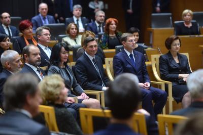 Slovenians vote to elect new parliament | Slovenians vote to elect new parliament