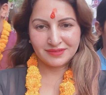 On 1st death anniversary of Sonali Phogat, family members still clueless about reasons behind murder | On 1st death anniversary of Sonali Phogat, family members still clueless about reasons behind murder On 1st death anniversary of Sonali Phogat, family members still clueless about reasons behind murder | On 1st death anniversary of Sonali Phogat, family members still clueless about reasons behind murder