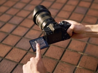 Sony suspends orders of vlogging camera amid chip shortage | Sony suspends orders of vlogging camera amid chip shortage