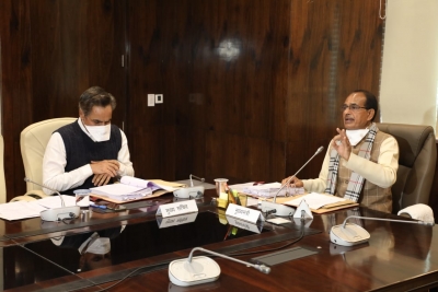 Chouhan asks ministers to explain benefits of new agri laws to people | Chouhan asks ministers to explain benefits of new agri laws to people Chouhan asks ministers to explain benefits of new agri laws to people | Chouhan asks ministers to explain benefits of new agri laws to people