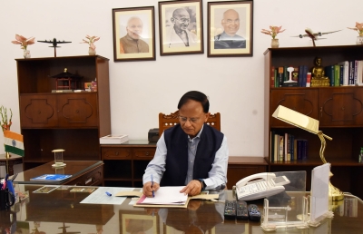 PM’s Principal Secy reviews key infrastructure projects in Gujarat; inspects Ahmedabad-Dholera Expressway | PM’s Principal Secy reviews key infrastructure projects in Gujarat; inspects Ahmedabad-Dholera Expressway PM’s Principal Secy reviews key infrastructure projects in Gujarat; inspects Ahmedabad-Dholera Expressway | PM’s Principal Secy reviews key infrastructure projects in Gujarat; inspects Ahmedabad-Dholera Expressway
