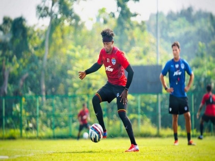 ISL: Bengaluru FC extend contracts of Leon Augustine, Namgyal Bhutia | ISL: Bengaluru FC extend contracts of Leon Augustine, Namgyal Bhutia
