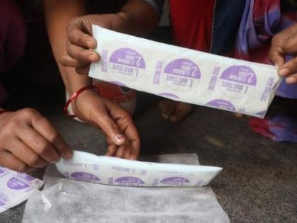 Thousands of burnt sanitary napkins found in Rajasthan's Jhalawar, investigation on | Thousands of burnt sanitary napkins found in Rajasthan's Jhalawar, investigation on Thousands of burnt sanitary napkins found in Rajasthan's Jhalawar, investigation on | Thousands of burnt sanitary napkins found in Rajasthan's Jhalawar, investigation on