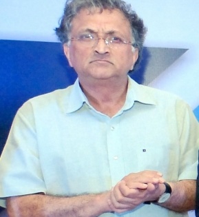 Country is in the grip of dictatorship, says writer Ramachandra Guha | Country is in the grip of dictatorship, says writer Ramachandra Guha