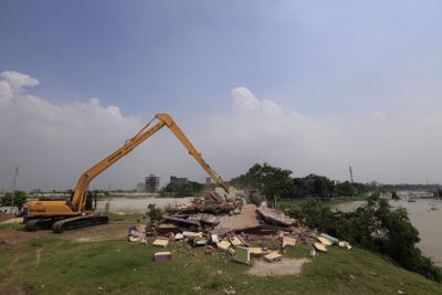 Millions of Bangladeshis face risk from water-driven landscape changes, latest study indicates | Millions of Bangladeshis face risk from water-driven landscape changes, latest study indicates Millions of Bangladeshis face risk from water-driven landscape changes, latest study indicates | Millions of Bangladeshis face risk from water-driven landscape changes, latest study indicates