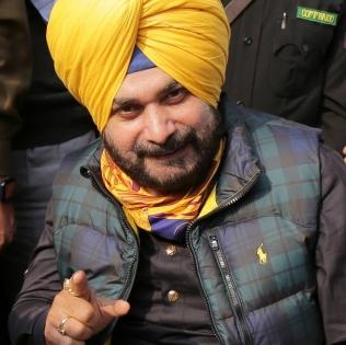 Govt has been outsourced in last 30 years in Punjab: Sidhu | Govt has been outsourced in last 30 years in Punjab: Sidhu