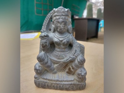 J-K: Police recovers 1,300-year-old sculpture of Goddess Durga from Khag | J-K: Police recovers 1,300-year-old sculpture of Goddess Durga from Khag