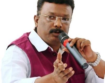 Jolt to BJP in Telangana, Dasoju Sravan quits | Jolt to BJP in Telangana, Dasoju Sravan quits