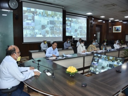 U'khand Chief Secy reviews COVID-19 situation, issues instructions to curb spike in infections | U'khand Chief Secy reviews COVID-19 situation, issues instructions to curb spike in infections