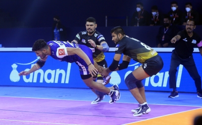 PKL 8: Haryana Steelers defeat Telugu Titans 39-37 | PKL 8: Haryana Steelers defeat Telugu Titans 39-37