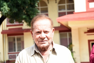 Build a school for us on 5-acre land in Ayodhya: Salim Khan | Build a school for us on 5-acre land in Ayodhya: Salim Khan