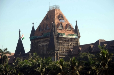SC declines stay on Bombay HC order in Deloitte & KPMG case | SC declines stay on Bombay HC order in Deloitte & KPMG case