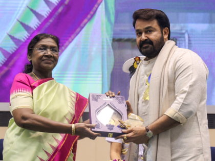Kerala to host grand felicitation for Dadasaheb Phalke winner Mohanlal | Kerala to host grand felicitation for Dadasaheb Phalke winner Mohanlal