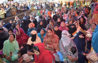 SC forms committee to talk to Shaheen Bagh protesters | SC forms committee to talk to Shaheen Bagh protesters