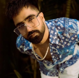 Harrdy Sandhu completes decade in industry, thanks fans for their love | Harrdy Sandhu completes decade in industry, thanks fans for their love