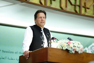 Pak govt plans strategies to counter no-confidence motion against Imran | Pak govt plans strategies to counter no-confidence motion against Imran