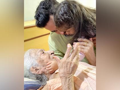 Kunal Kemmu mourns the demise of his maternal grandmother | Kunal Kemmu mourns the demise of his maternal grandmother Kunal Kemmu mourns the demise of his maternal grandmother | Kunal Kemmu mourns the demise of his maternal grandmother