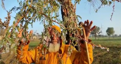 Winter chill grips Raj, Fatehpur shivers at -1.6 degrees | Winter chill grips Raj, Fatehpur shivers at -1.6 degrees Winter chill grips Raj, Fatehpur shivers at -1.6 degrees | Winter chill grips Raj, Fatehpur shivers at -1.6 degrees