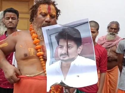 Ayodhya saint conducts symbolic beheading of Udhayanidhi Stalin over his Sanatan Dharma remarks | Ayodhya saint conducts symbolic beheading of Udhayanidhi Stalin over his Sanatan Dharma remarks