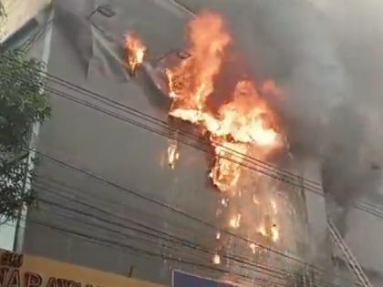 Fire breaks out in commercial complex in Hyderabad | Fire breaks out in commercial complex in Hyderabad Fire breaks out in commercial complex in Hyderabad | Fire breaks out in commercial complex in Hyderabad