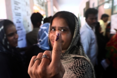 First phase of rural local body polls begins in TN | First phase of rural local body polls begins in TN