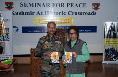 Seminar on intellectual debates on Kashmir held at 15 Corps headquarters | Seminar on intellectual debates on Kashmir held at 15 Corps headquarters