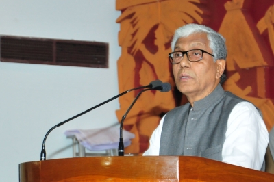 PM Modi's speeches in Tripura based on falsehood: Ex-Tripura CM Manik Sarkar | PM Modi's speeches in Tripura based on falsehood: Ex-Tripura CM Manik Sarkar