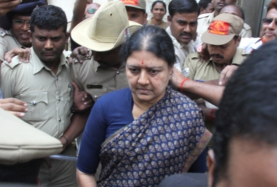 After Sasikala, her cellmate also tests Covid positive | After Sasikala, her cellmate also tests Covid positive