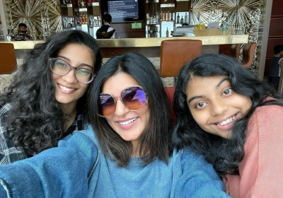 Sushmita Sen breaks silence: Not Married, no rings | Sushmita Sen breaks silence: Not Married, no rings Sushmita Sen breaks silence: Not Married, no rings | Sushmita Sen breaks silence: Not Married, no rings