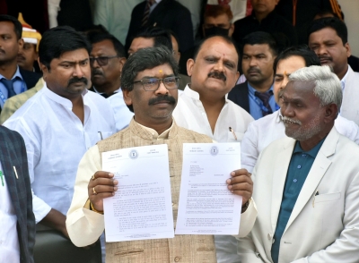 Mining scam: Jharkhand CM appears before ED, alleges conspiracy to destabilise govt | Mining scam: Jharkhand CM appears before ED, alleges conspiracy to destabilise govt