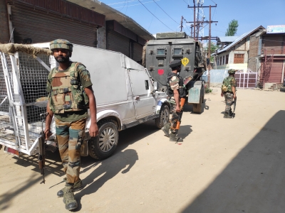 3 LeT terrorists killed in J&K's Budgam encounter | 3 LeT terrorists killed in J&K's Budgam encounter