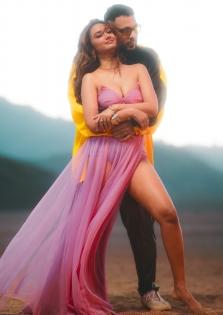 Akanksha stars in Badshah's 'Jugnu' video | Akanksha stars in Badshah's 'Jugnu' video