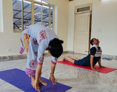 Kangana Ranaut reveals how she inspired her family to start yoga | Kangana Ranaut reveals how she inspired her family to start yoga